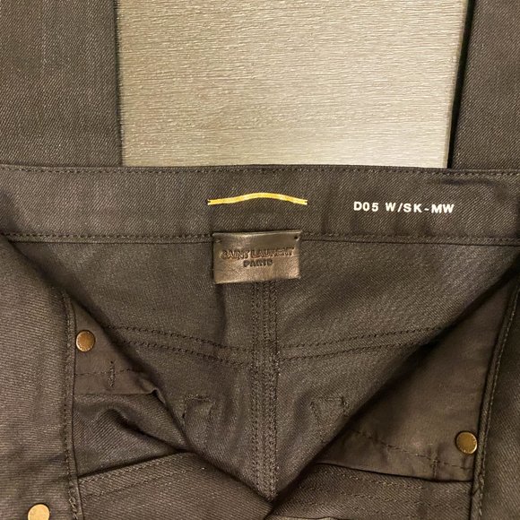 Saint Laurent D02 High-Rise Frayed Hem Jeans - Picture 8 of 11